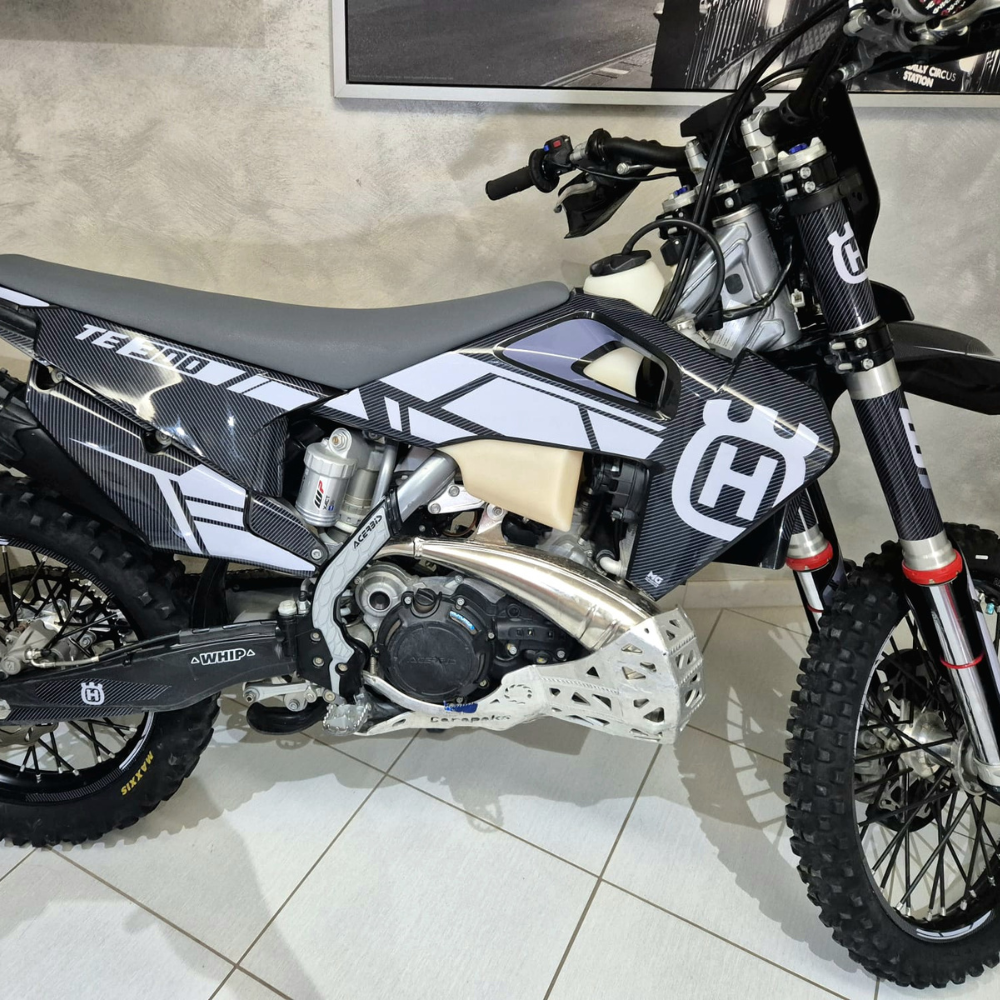 Kit grafiche per moto lavoro-34